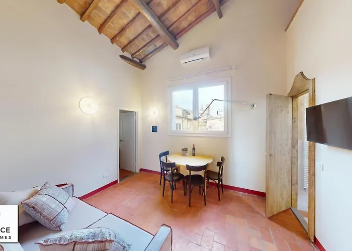 Santa Croce Historical Apartment By Florence Sweet Homes